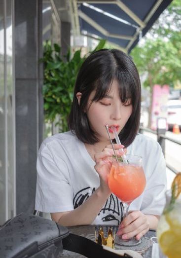 边做边吃奶_迅雷在线观看