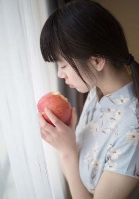 成人h版爱丽丝梦游仙境女主_4K神马影院在线