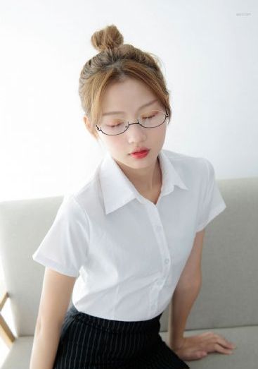 大学情侣周末住情侣酒店_BD英语最新电影在线观看