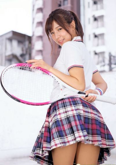 穿制服的女孩_BD神马在线观看