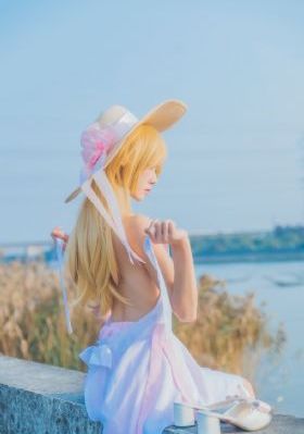 公在客厅里吃我的奶涨奶电影_蓝光电影完整版在线观看