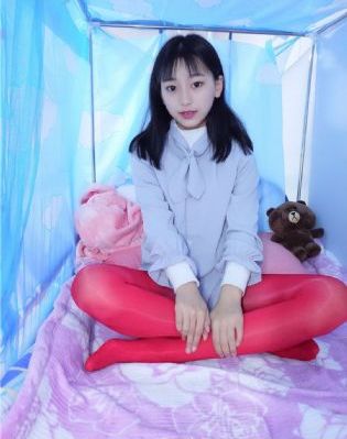 年轻的秘书在线播放_免费在线观看
